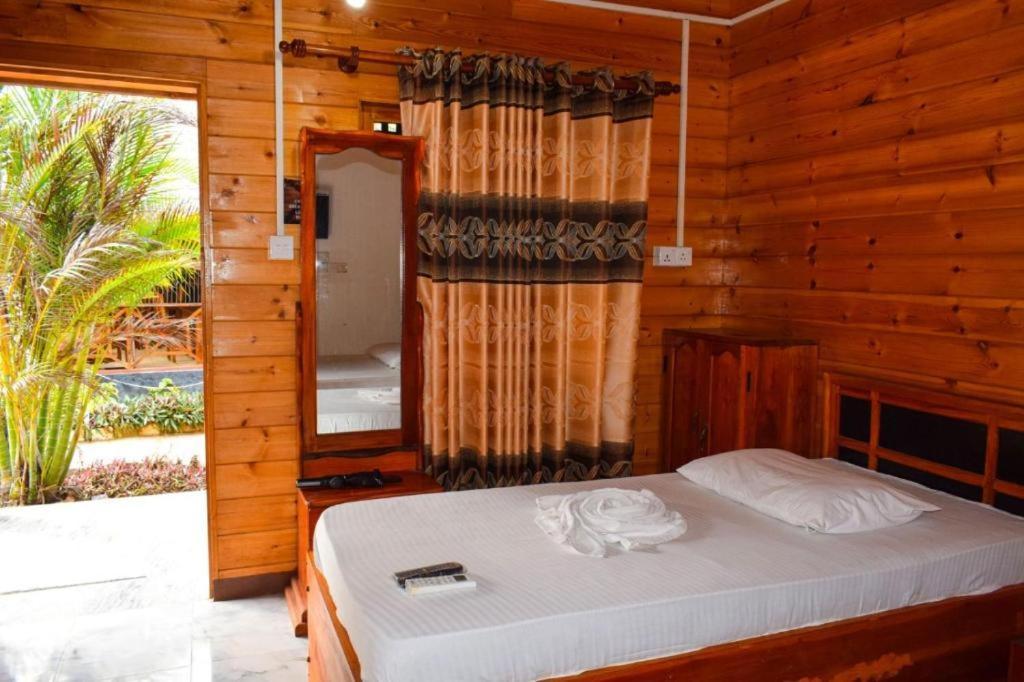 Mithra Paradise Beach Hotel Nilaveli Extérieur photo