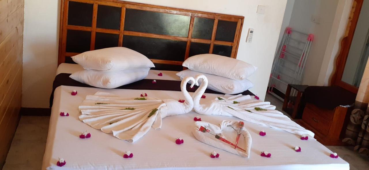 Mithra Paradise Beach Hotel Nilaveli Extérieur photo